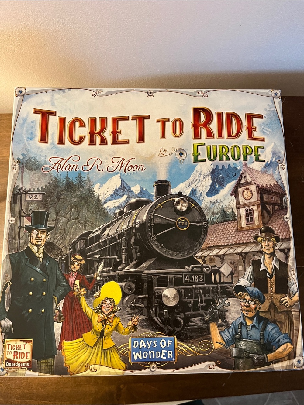 Ticket to Ride: Europe Board Game - Days of Wonder - Yellow, Black